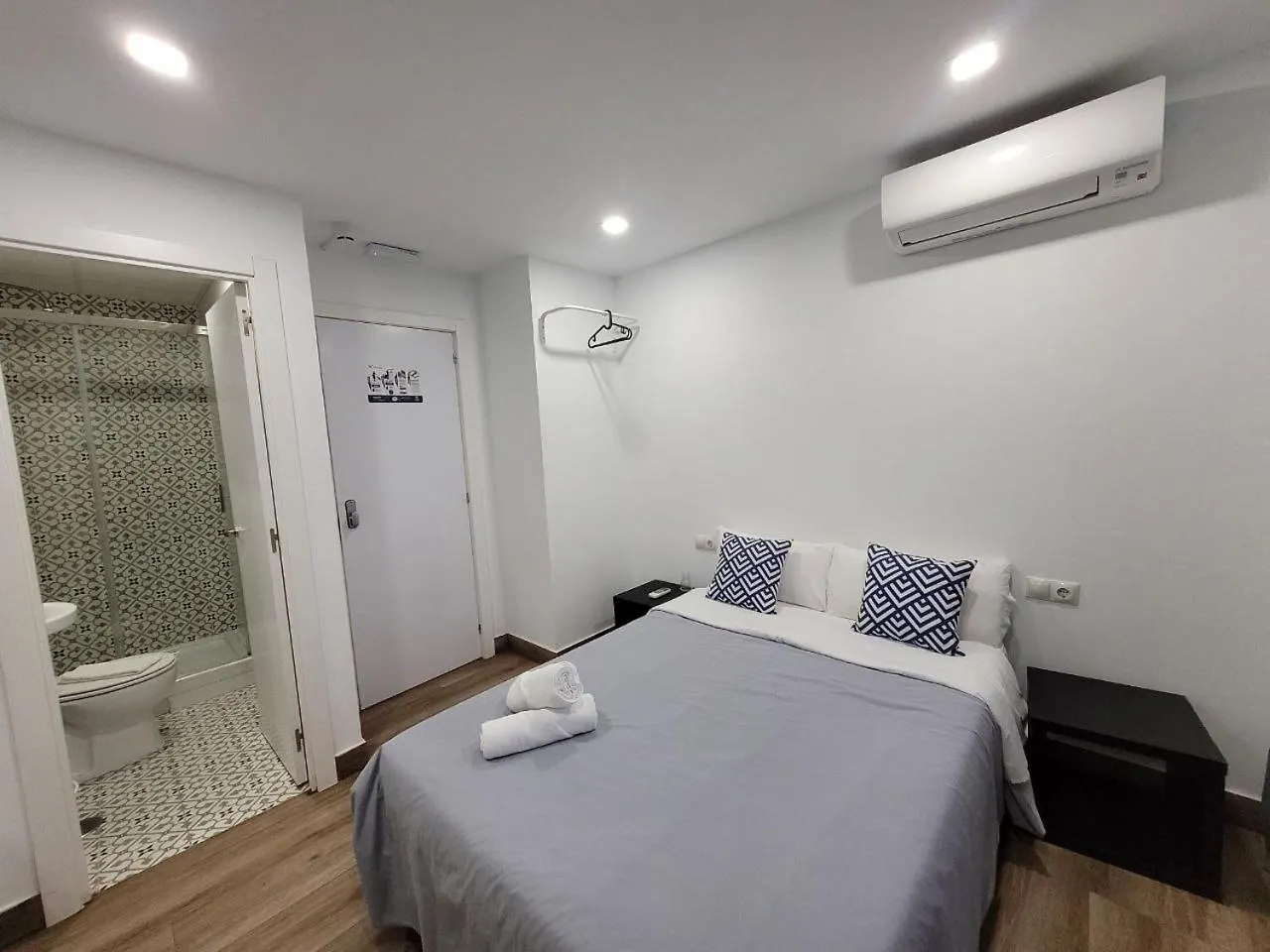 Ayz Elcano - Auto Check-In Property マラガ