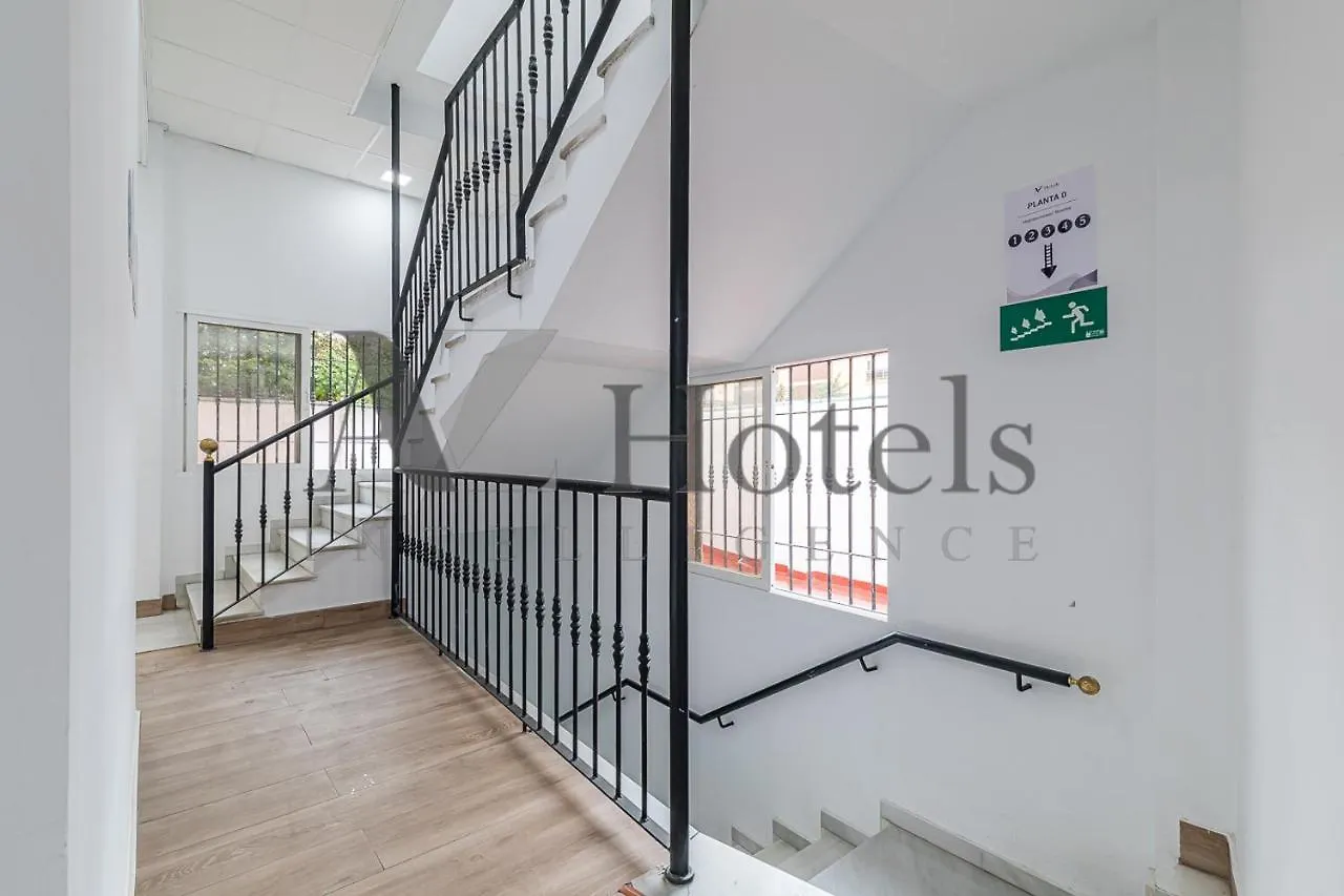 Penzion Ayz Elcano - Auto Check-In Property Màlaga